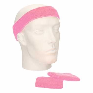 Sportset licht rozee zweetbandjes